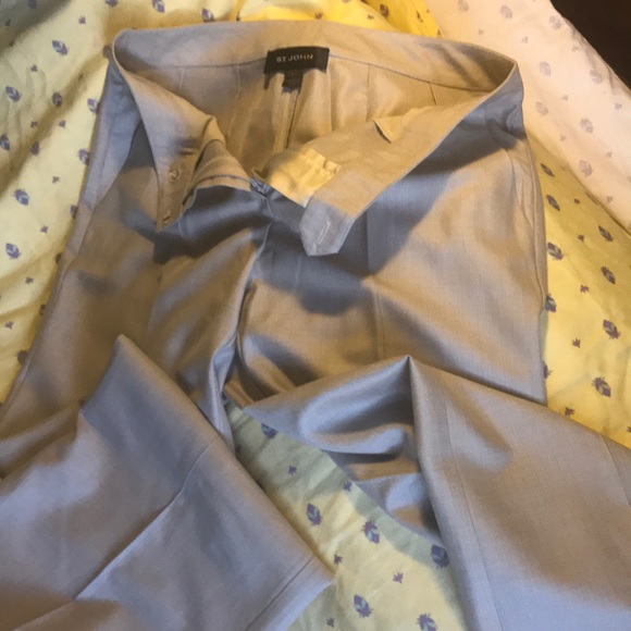 St. John trouser perfect condition. - Picture 3 of 5